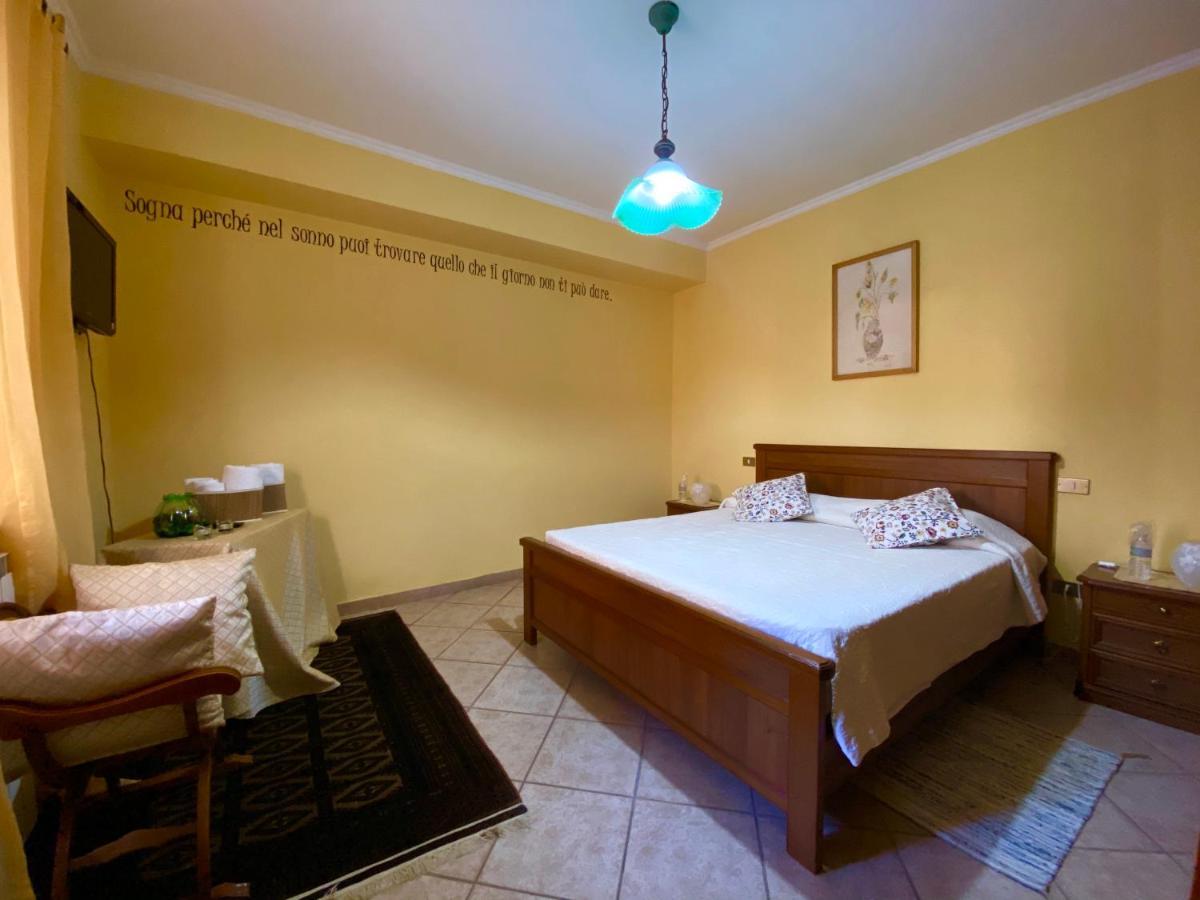 B&B A Casa Di Nonna Massa d'Albe Экстерьер фото