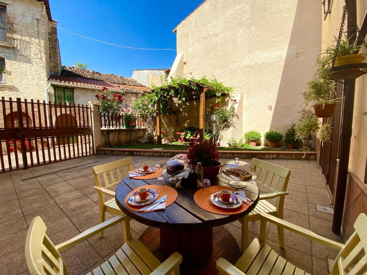 B&B A Casa Di Nonna Massa d'Albe Экстерьер фото