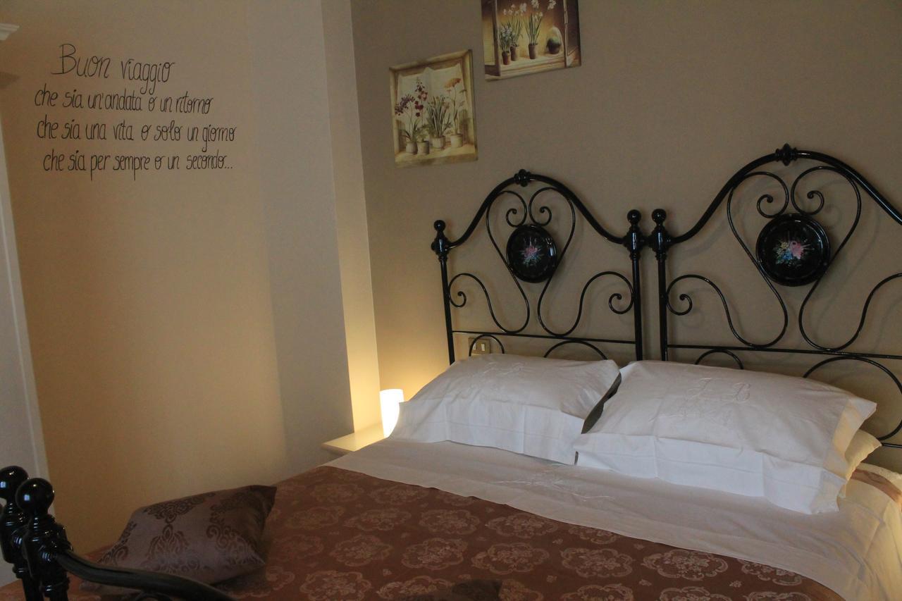 B&B A Casa Di Nonna Massa d'Albe Экстерьер фото
