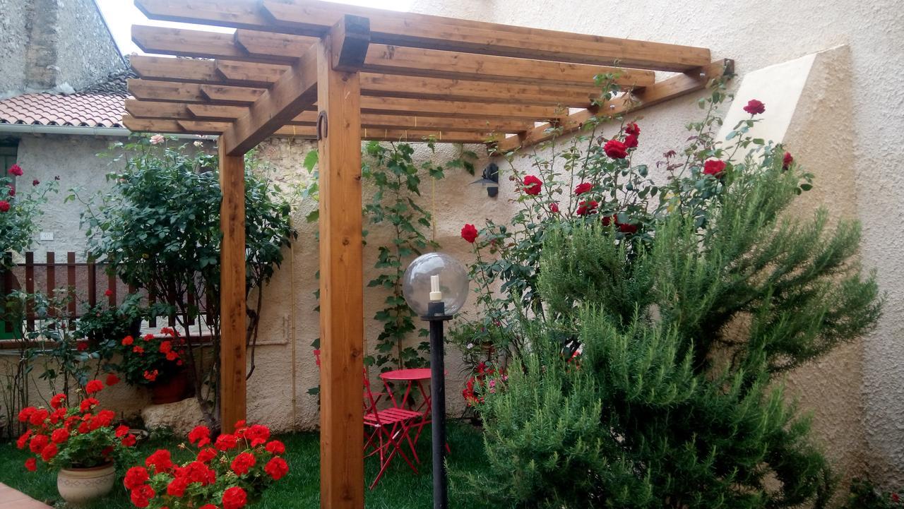 B&B A Casa Di Nonna Massa d'Albe Экстерьер фото