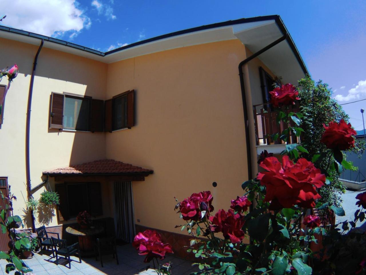 B&B A Casa Di Nonna Massa d'Albe Экстерьер фото