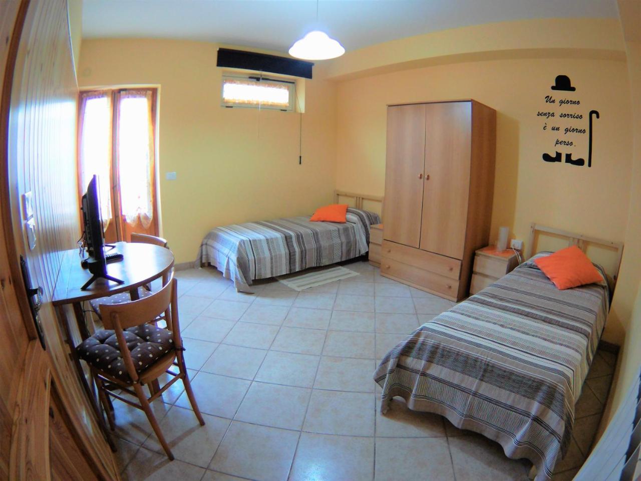 B&B A Casa Di Nonna Massa d'Albe Экстерьер фото