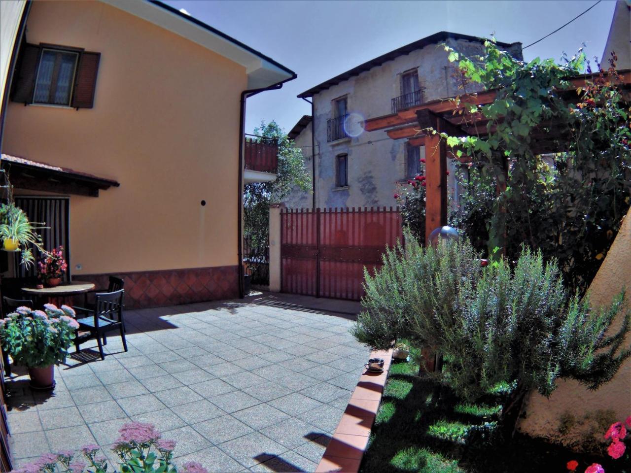 B&B A Casa Di Nonna Massa d'Albe Экстерьер фото